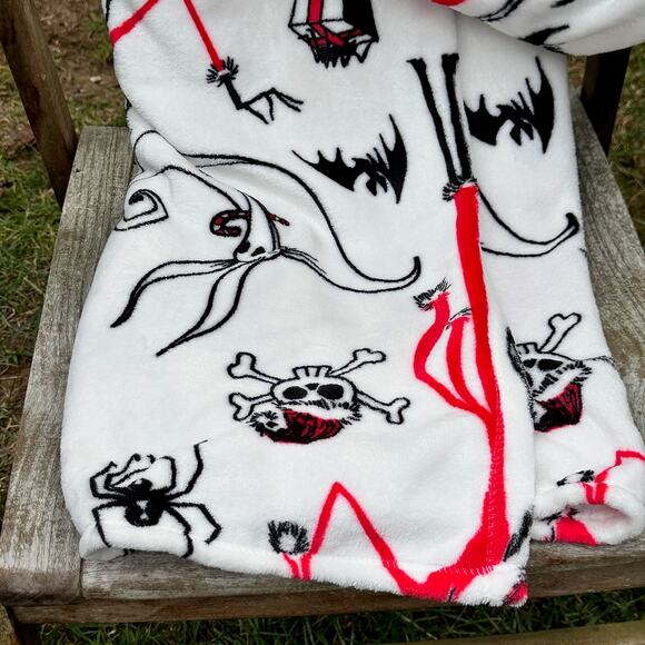 Disney Nightmare Before Christmas Jack Skellington White 50 x 70 Throw NWT Rare - Picture 9 of 9